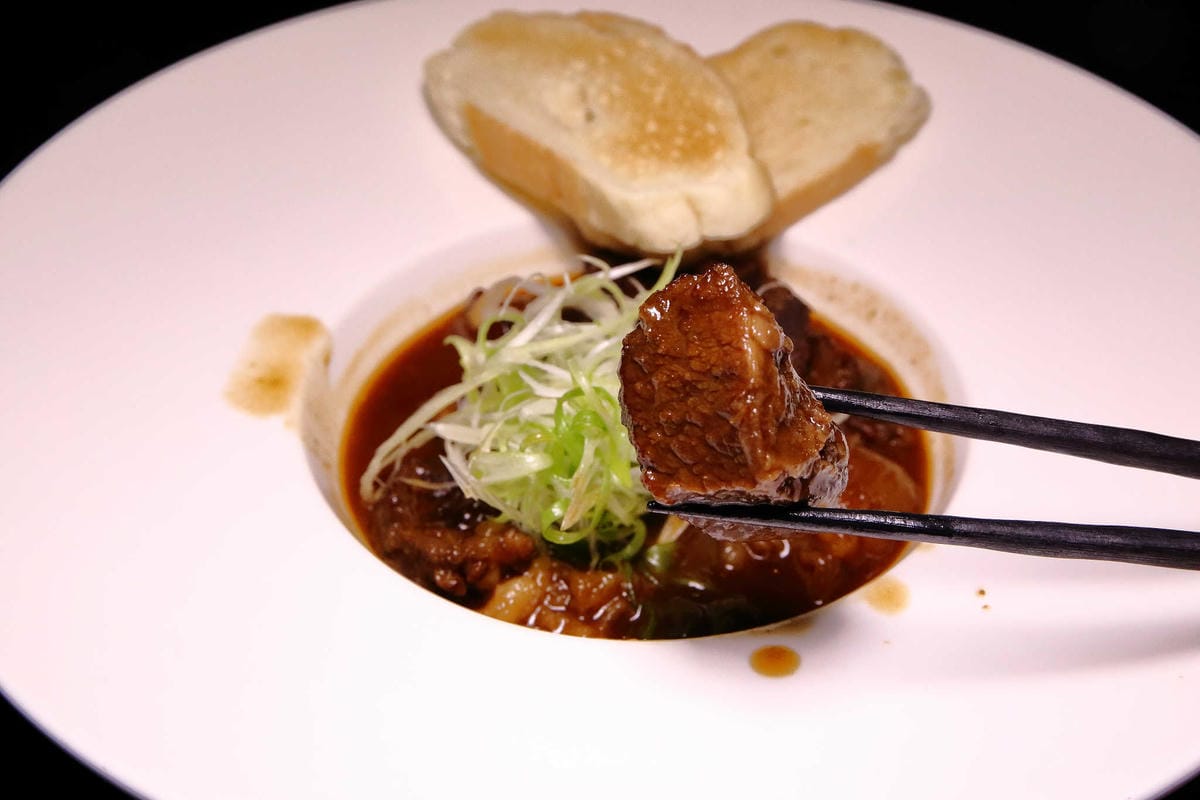 【食。台北】Aiueo ワインの酒場〜想要輕鬆喝一杯的時候！創意多國元素融入，顛覆想像餐酒館，文青最愛！