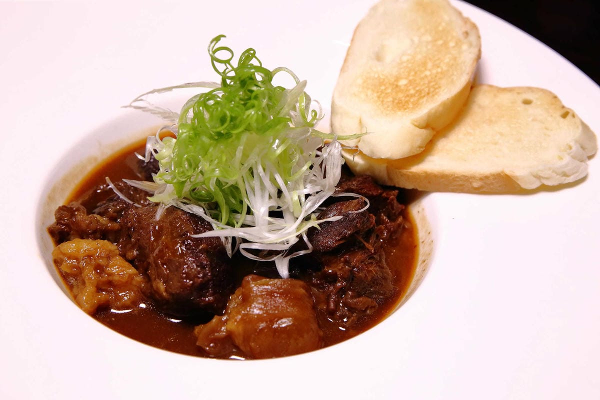 【食。台北】Aiueo ワインの酒場〜想要輕鬆喝一杯的時候！創意多國元素融入，顛覆想像餐酒館，文青最愛！