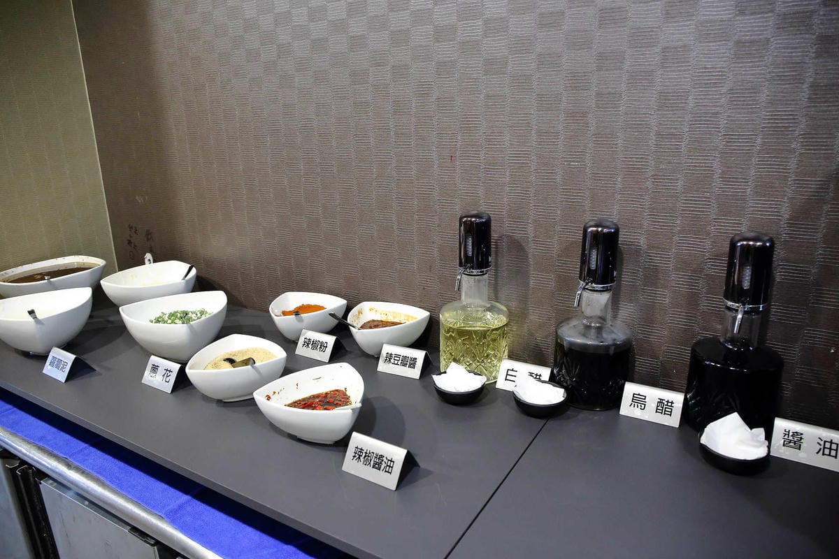 【食。永和】上官木桶鍋〜新開幕！痛風系美食襲永和！浮誇大份量，海鮮派與肉食者一次滿足！