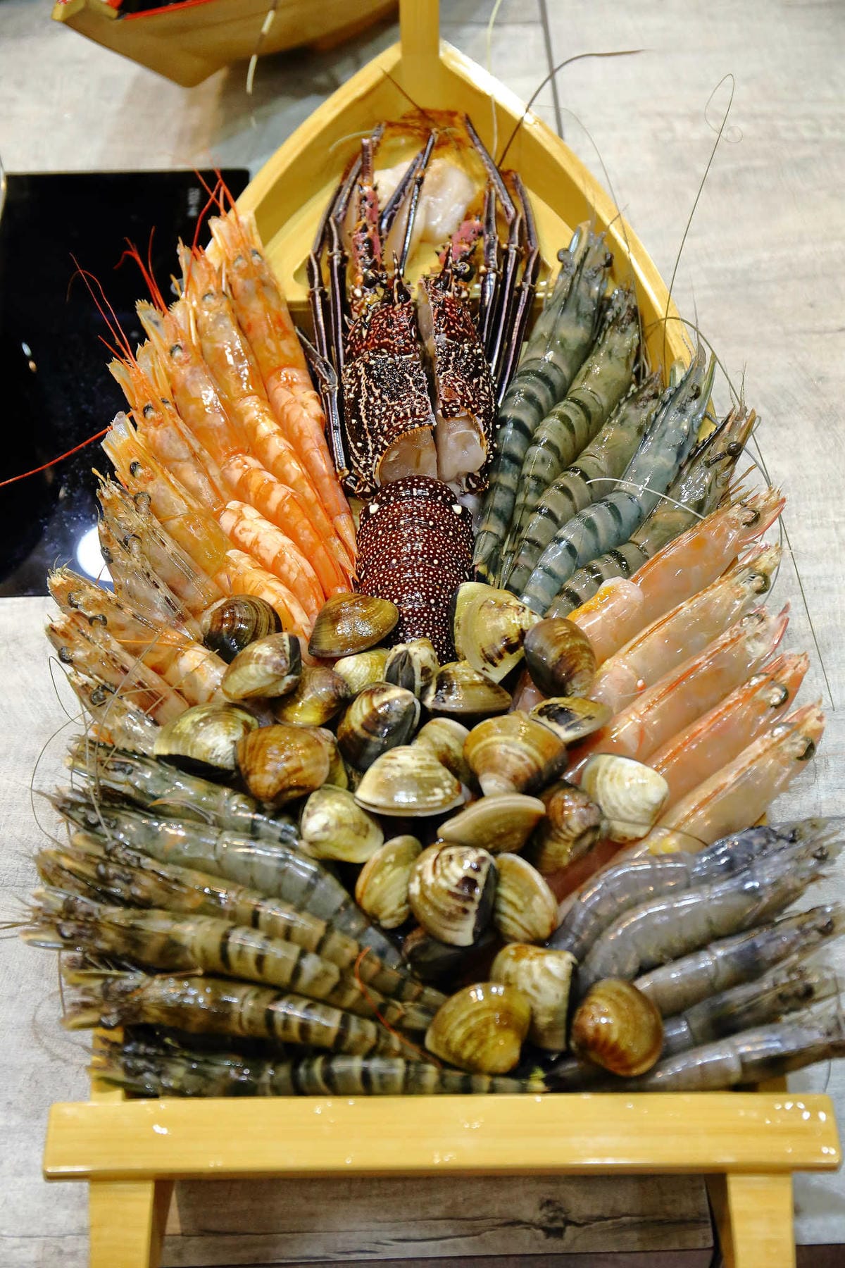 【食。永和】上官木桶鍋〜新開幕！痛風系美食襲永和！浮誇大份量，海鮮派與肉食者一次滿足！