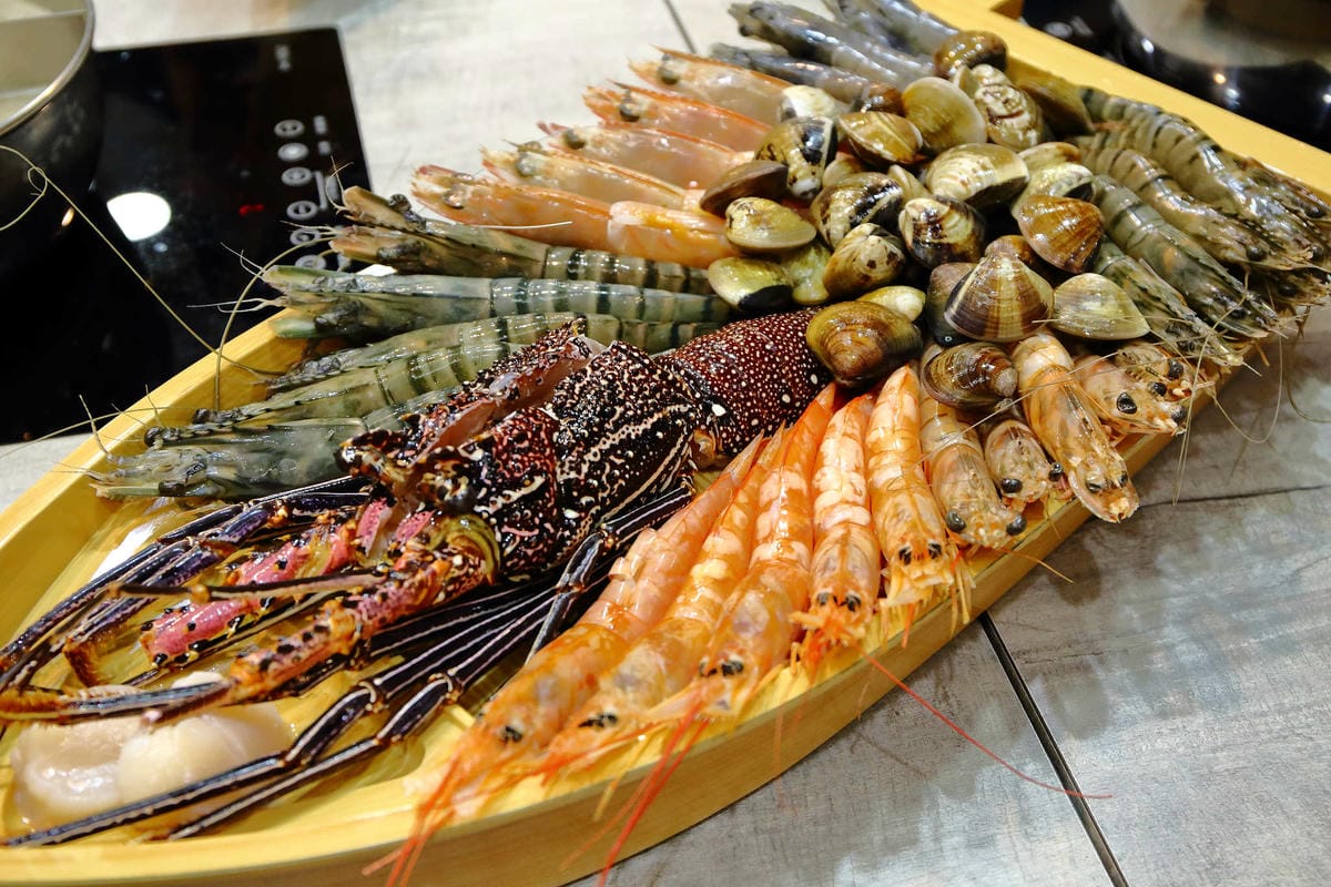 【食。永和】上官木桶鍋〜新開幕！痛風系美食襲永和！浮誇大份量，海鮮派與肉食者一次滿足！