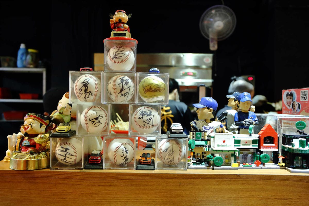 【食。台北】柒-串燒屋〜食尚玩家推薦！台北美食平價串燒，獨家烤功與醬料，令人口水狂流的宵夜美食，夜貓必朝聖！