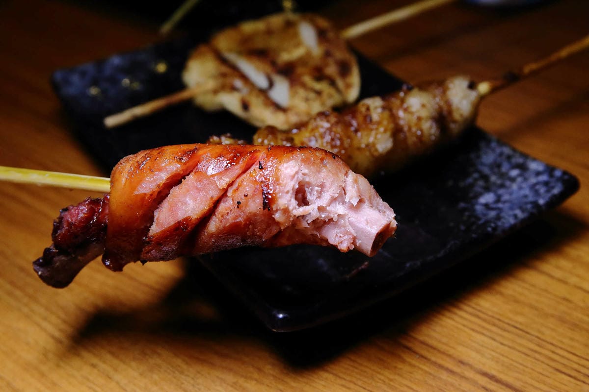 【食。台北】柒-串燒屋〜食尚玩家推薦！台北美食平價串燒，獨家烤功與醬料，令人口水狂流的宵夜美食，夜貓必朝聖！