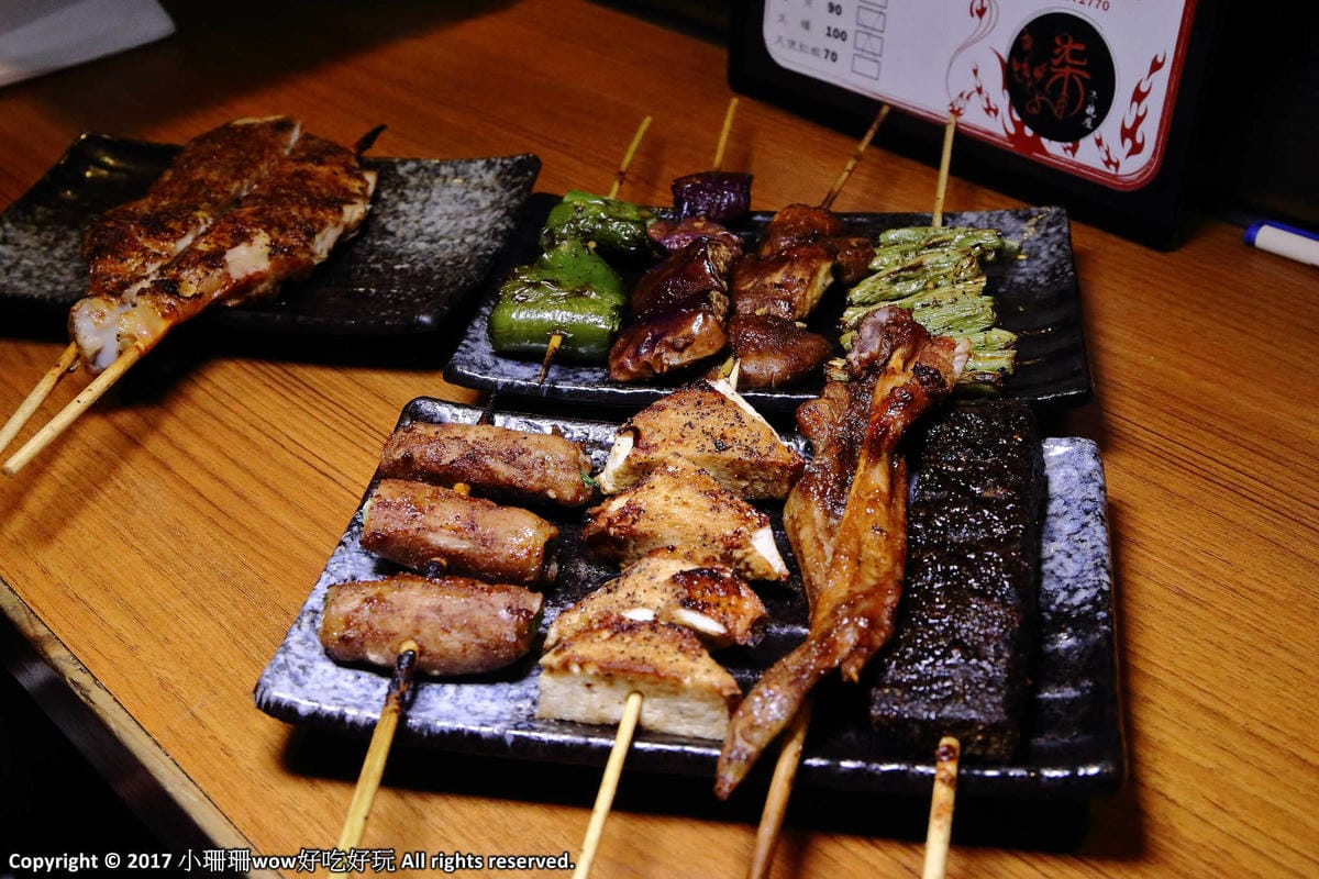 【食。台北】柒-串燒屋〜食尚玩家推薦！台北美食平價串燒，獨家烤功與醬料，令人口水狂流的宵夜美食，夜貓必朝聖！