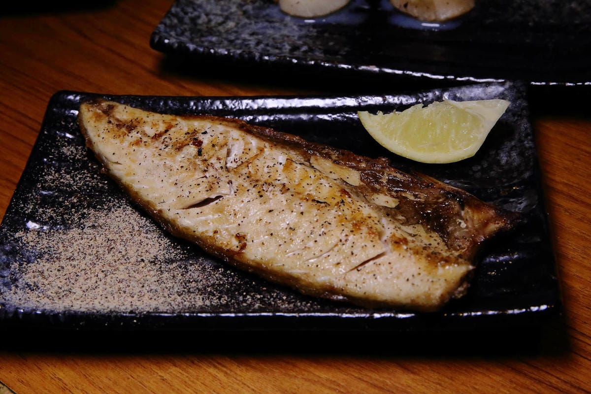 【食。台北】柒-串燒屋〜食尚玩家推薦！台北美食平價串燒，獨家烤功與醬料，令人口水狂流的宵夜美食，夜貓必朝聖！