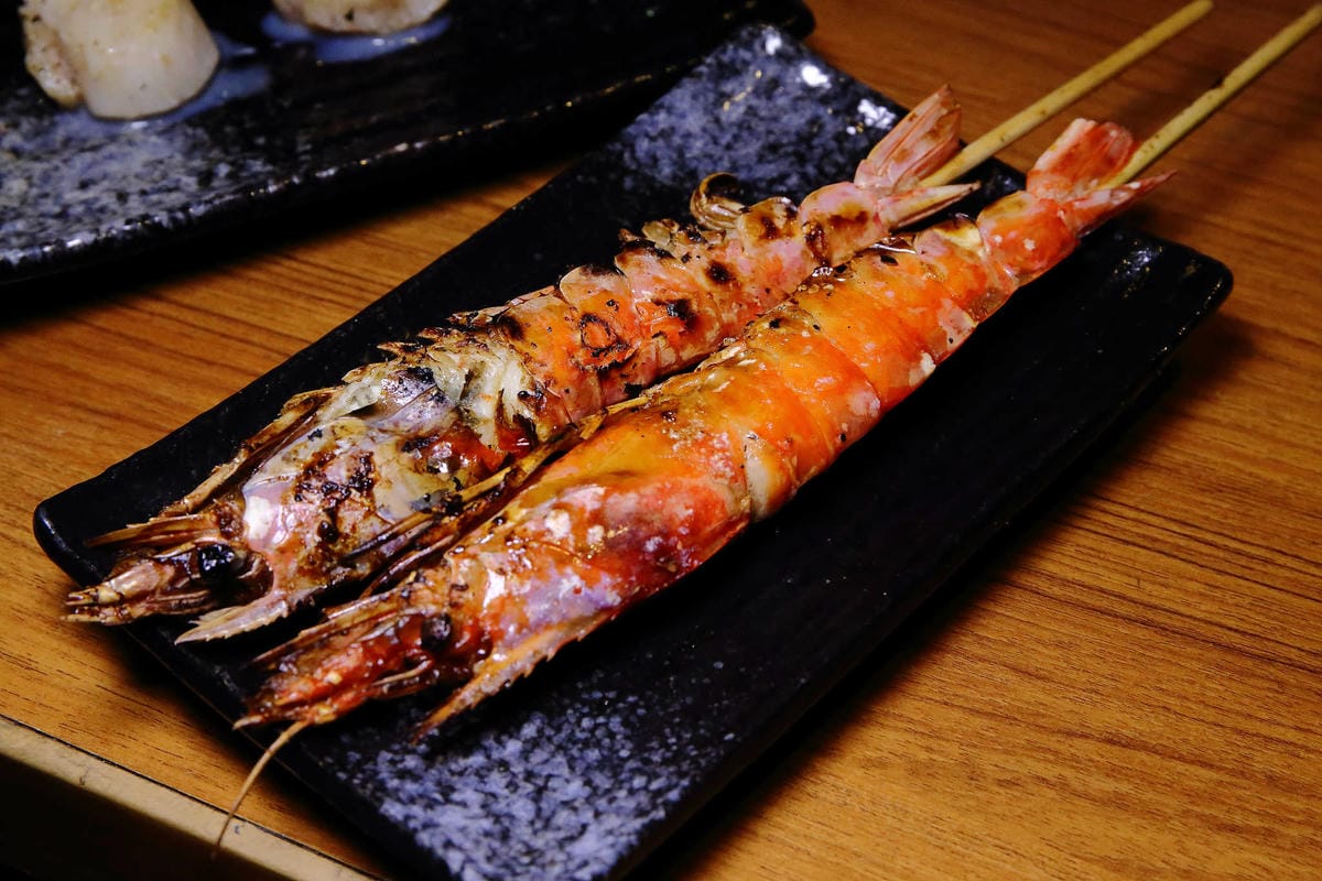 【食。台北】柒-串燒屋〜食尚玩家推薦！台北美食平價串燒，獨家烤功與醬料，令人口水狂流的宵夜美食，夜貓必朝聖！