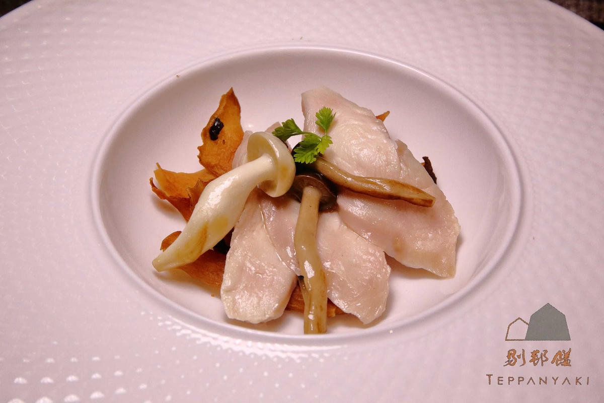 【食。台北】TBS剔邦饈Teppanyaki〜忠孝敦化/鐵板燒。低調奢華的饗宴,有好食材才能端出鐵板極致美味,海陸大餐高貴不貴!