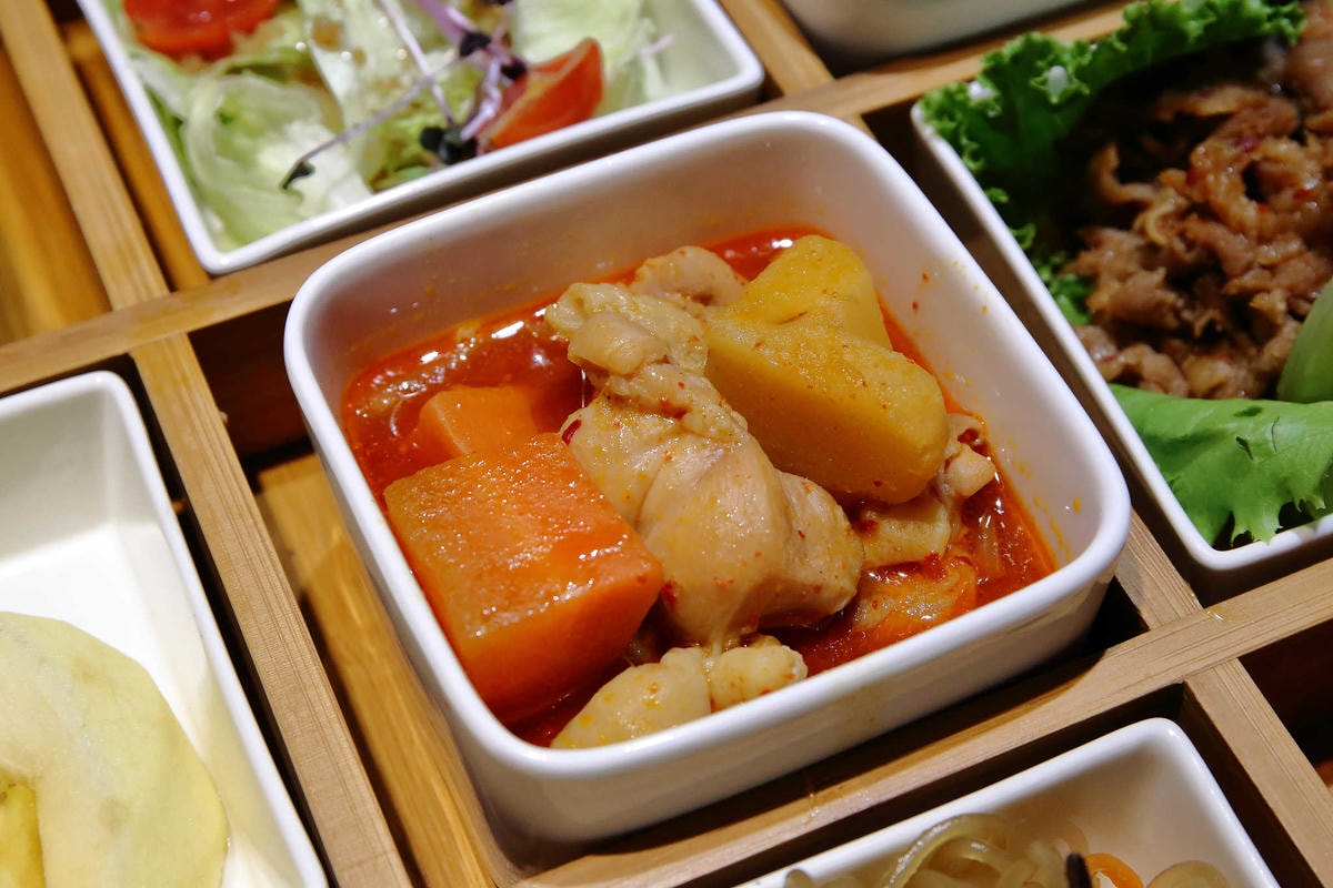 【食。永和】9宮格早午餐〜永和四號公園新開幕早午餐。繽紛迷你的九宮格,精緻又多元化,一次就滿足!