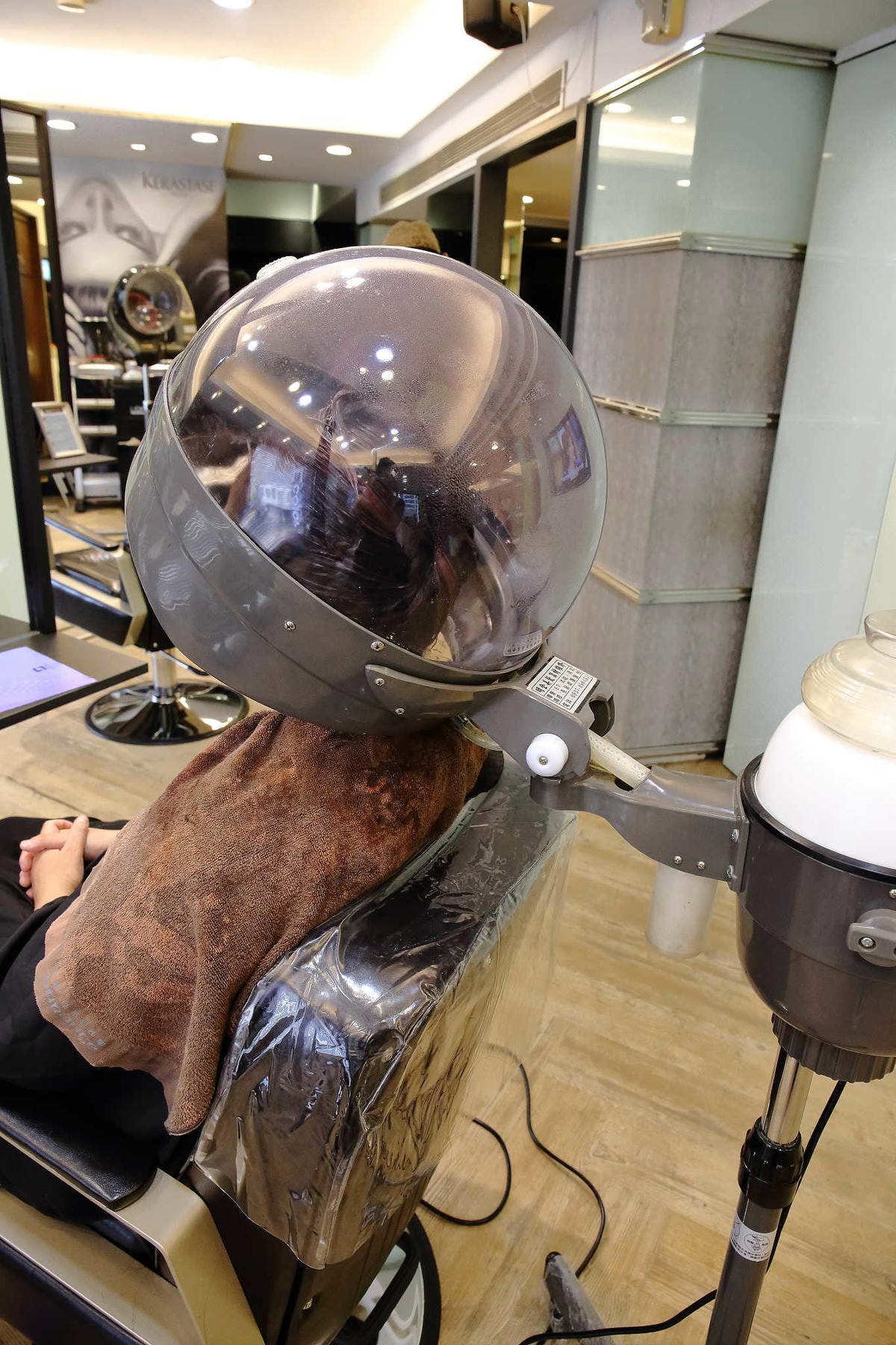 【美髮。台北】小資女最愛的染護髮H color〜台北東區髮廊 / 剪、染髮 / 結構式護髮 / 資生堂染劑。專屬於夏天的髮色!超浪漫、讓人心動的顏色啊〜