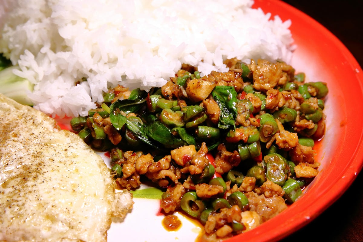 【食。台北】甲泰船麵〜東區/泰式料理。絕對道地!不用出國也能有道地泰國街頭美食!