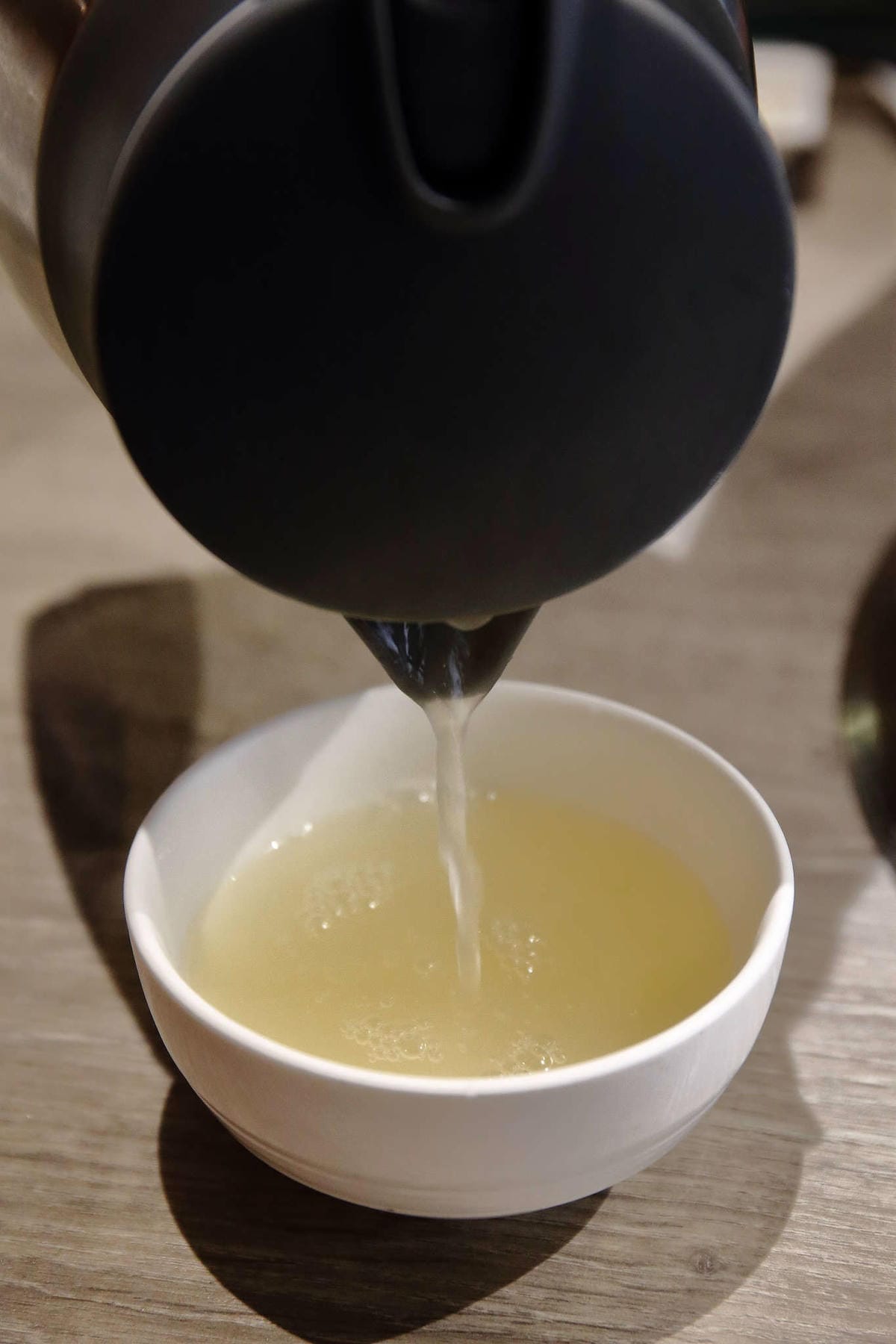 【食。台中】山鯨燒肉〜單點式燒肉精緻/豪華雙人套餐。櫻花樹下吃燒肉，濃濃的日式風味，超浪漫又好拍！