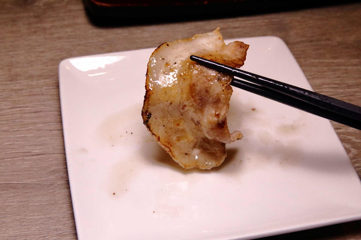 【食。台中】山鯨燒肉〜單點式燒肉精緻/豪華雙人套餐。櫻花樹下吃燒肉，濃濃的日式風味，超浪漫又好拍！