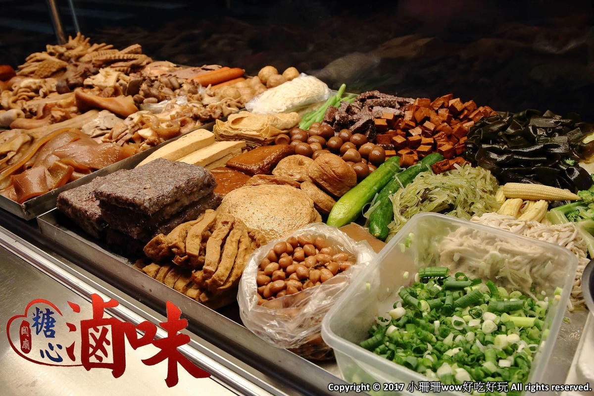 【食。高雄】關廟糖心滷味〜鳳山夜市必吃!甜心正妹賣滷味,秘制滷汁吮指回味,CP值高的銅板美食