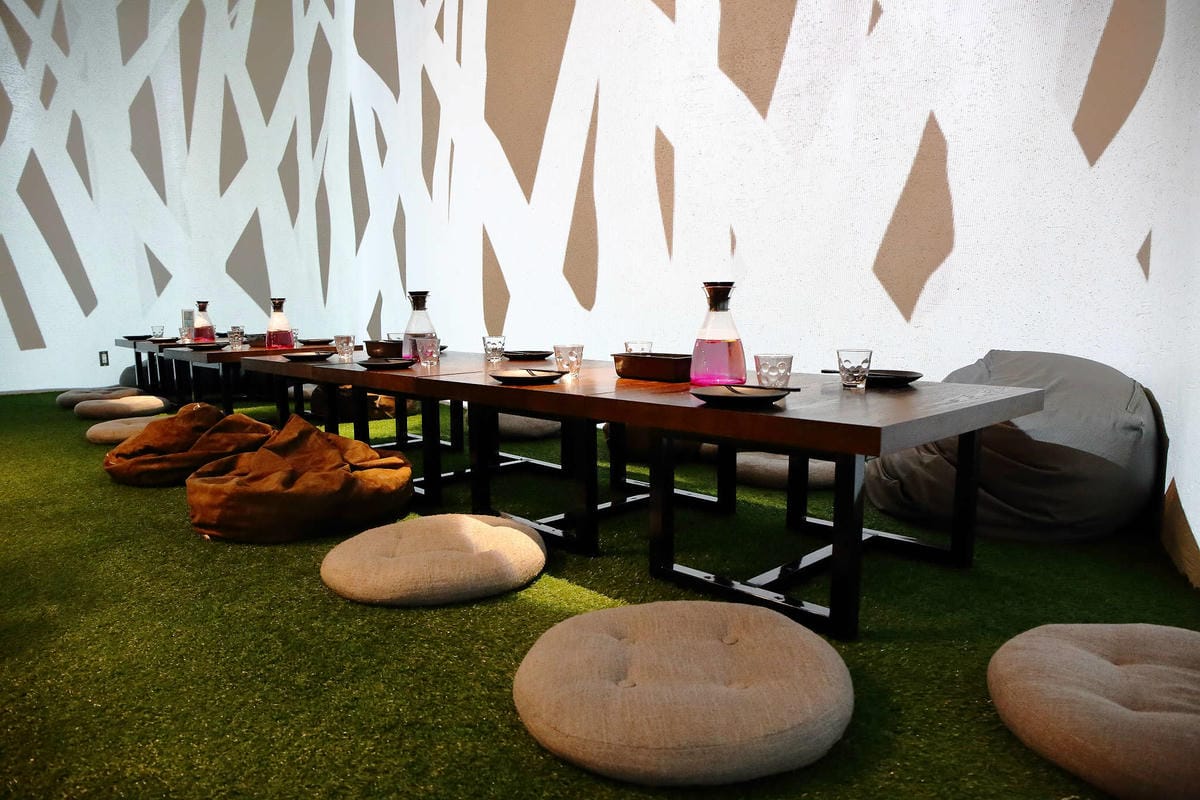 【食。桃園】梳子．Salud川味蔬食餐廳〜桃園最新IG打卡熱門餐廳。美炸了，原來素食可以這樣吃！(已歇業)