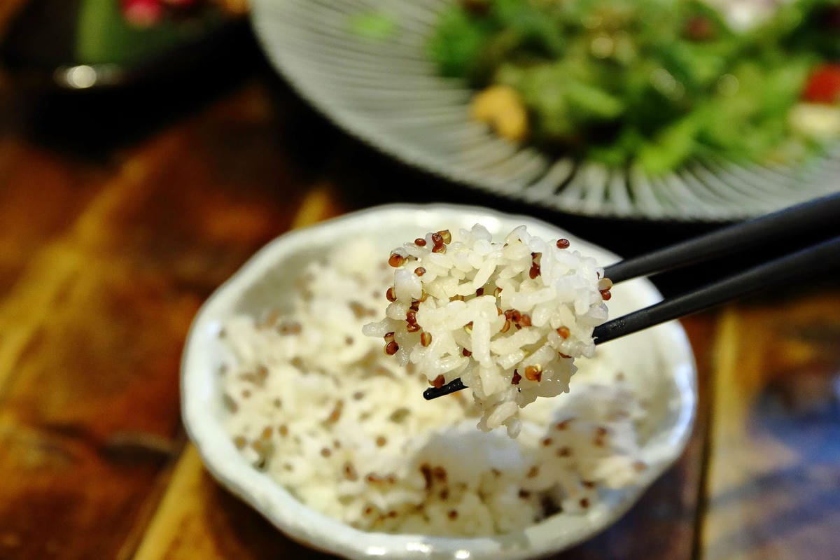 【食。桃園】梳子．Salud川味蔬食餐廳〜桃園最新IG打卡熱門餐廳。美炸了，原來素食可以這樣吃！(已歇業)