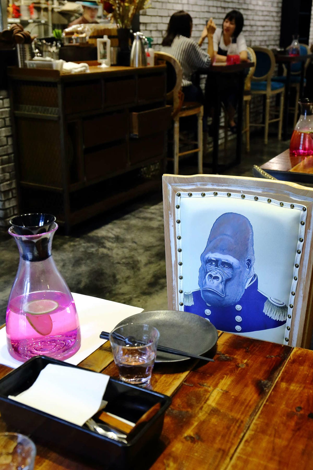 【食。桃園】梳子．Salud川味蔬食餐廳〜桃園最新IG打卡熱門餐廳。美炸了，原來素食可以這樣吃！(已歇業)