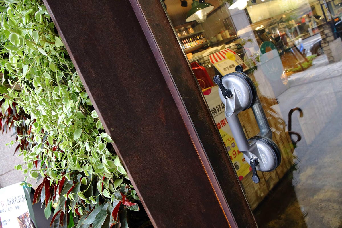 【食。桃園】梳子．Salud川味蔬食餐廳〜桃園最新IG打卡熱門餐廳。美炸了，原來素食可以這樣吃！(已歇業)