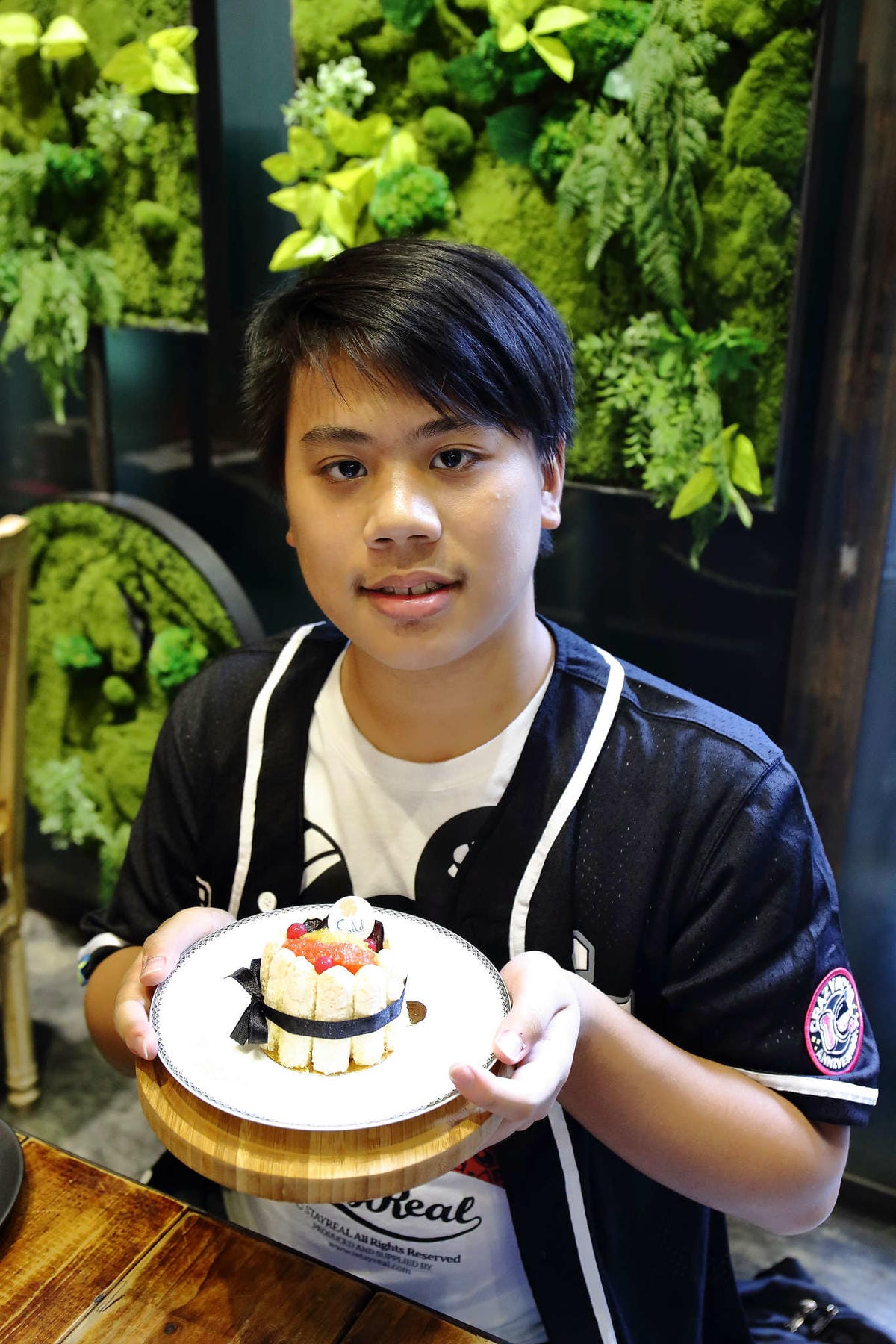 【食。桃園】梳子．Salud川味蔬食餐廳〜桃園最新IG打卡熱門餐廳。美炸了，原來素食可以這樣吃！(已歇業)