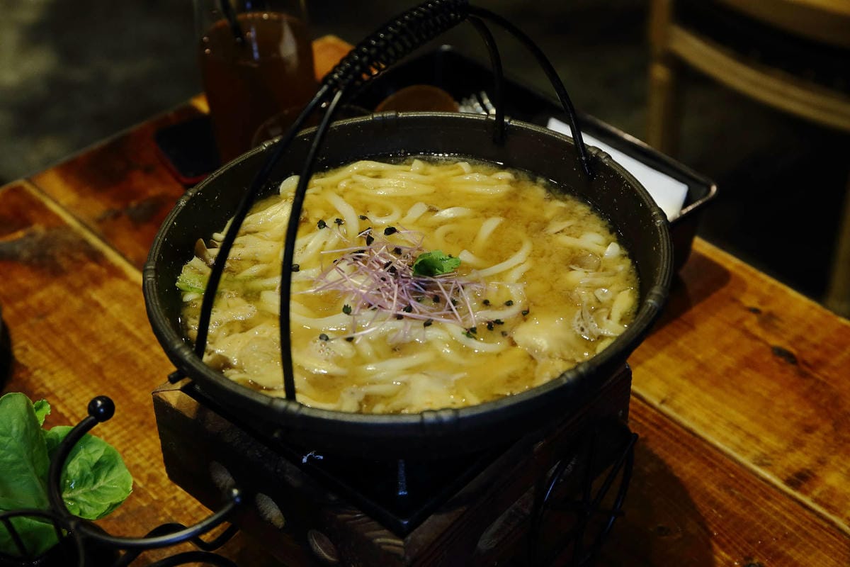 【食。桃園】梳子．Salud川味蔬食餐廳〜桃園最新IG打卡熱門餐廳。美炸了，原來素食可以這樣吃！(已歇業)