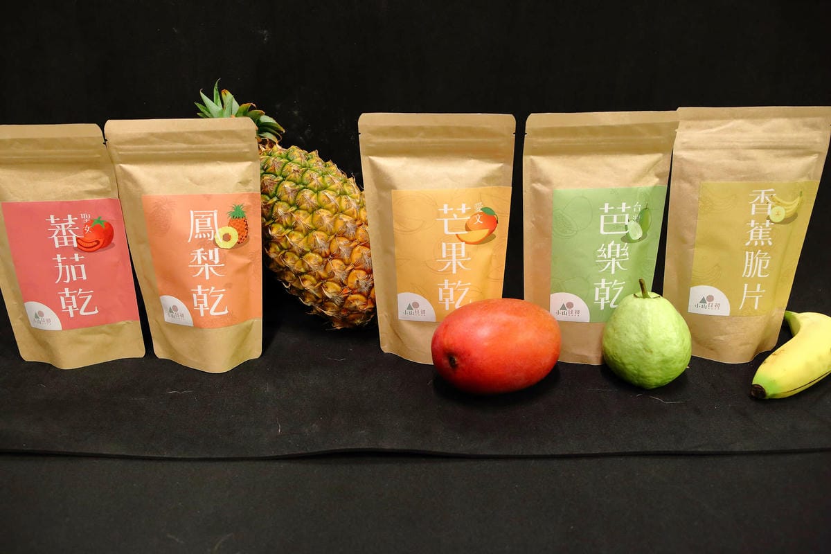 【ihergo愛合購】小山日初❖零添加水果乾〜水果也可以這樣吃！台灣在小農在地鮮果，真材實料吃得到水果纖維‎！
