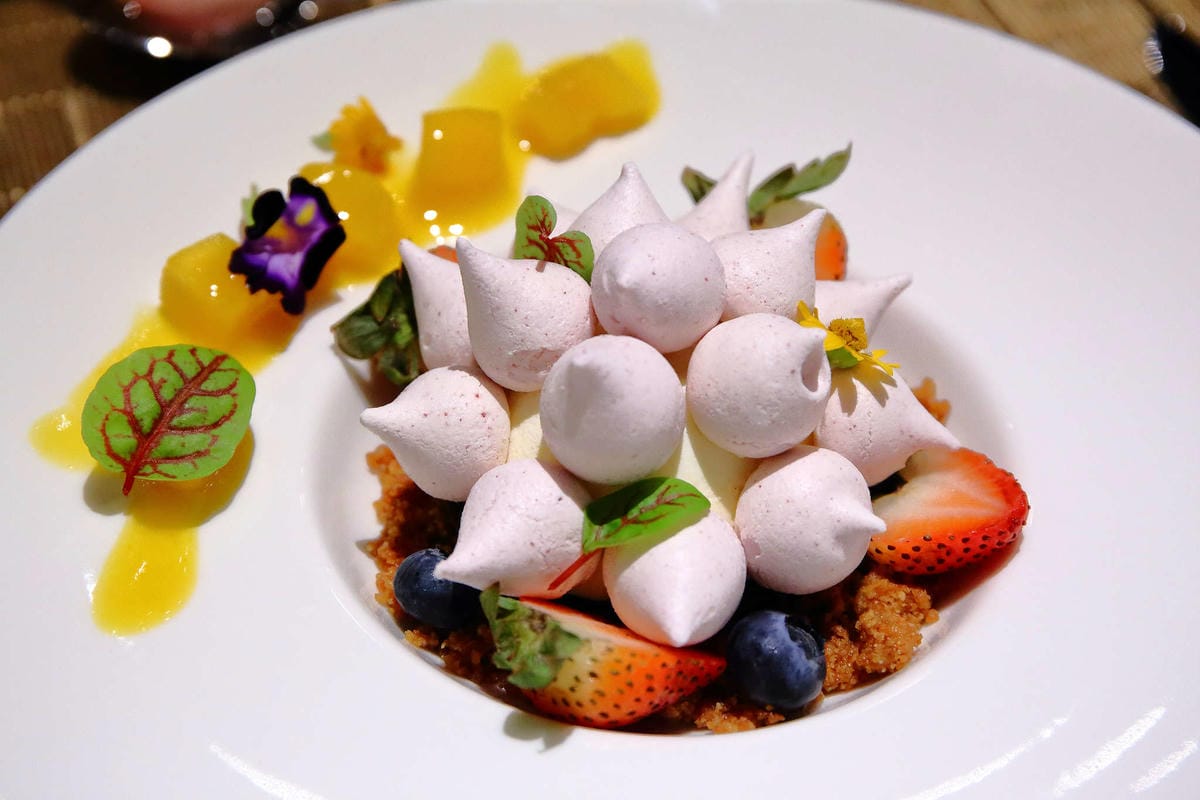 【食。台北】FUJI Flower 義法餐廳 松菸店〜網美秘境！讓少女心噴發的森林系餐廳，以不同花卉入菜，超吸睛！