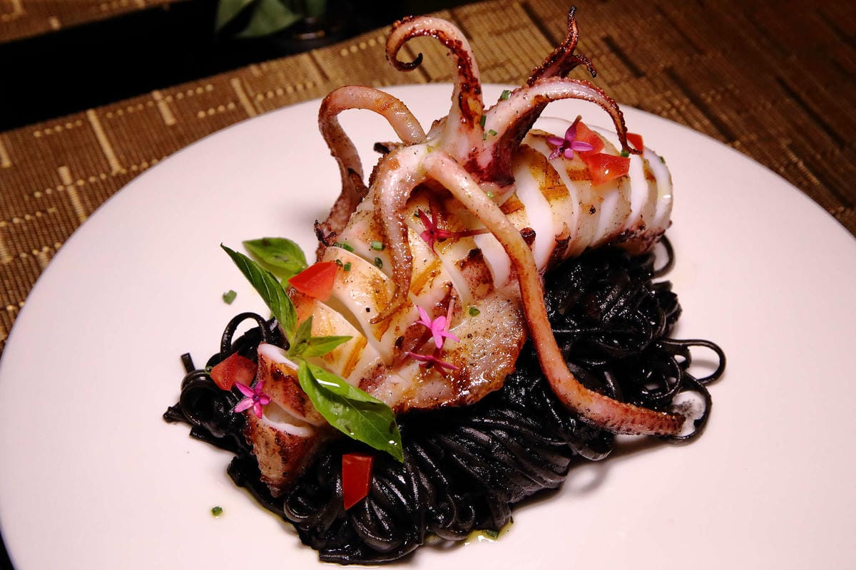 【食。台北】FUJI Flower 義法餐廳 松菸店〜網美秘境！讓少女心噴發的森林系餐廳，以不同花卉入菜，超吸睛！