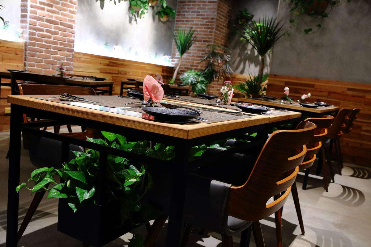 【食。台北】FUJI Flower 義法餐廳 松菸店〜網美秘境！讓少女心噴發的森林系餐廳，以不同花卉入菜，超吸睛！