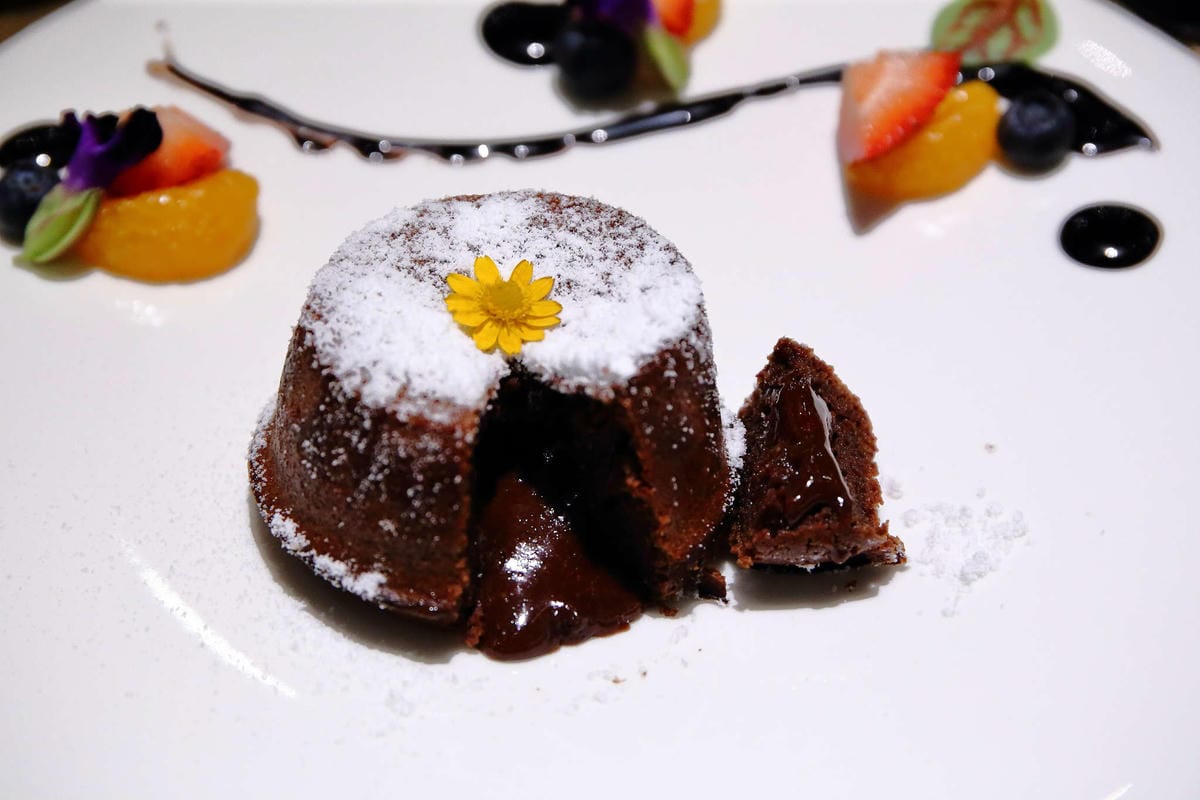 【食。台北】FUJI Flower 義法餐廳 松菸店〜網美秘境！讓少女心噴發的森林系餐廳，以不同花卉入菜，超吸睛！