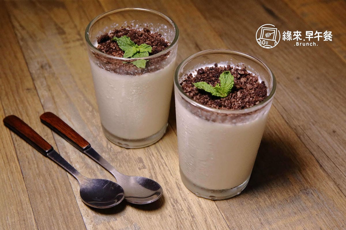 【食。台北】At • First Brunch 緣來-忠孝店〜東區大份量早午餐，花生醬系列漢堡太銷魂！