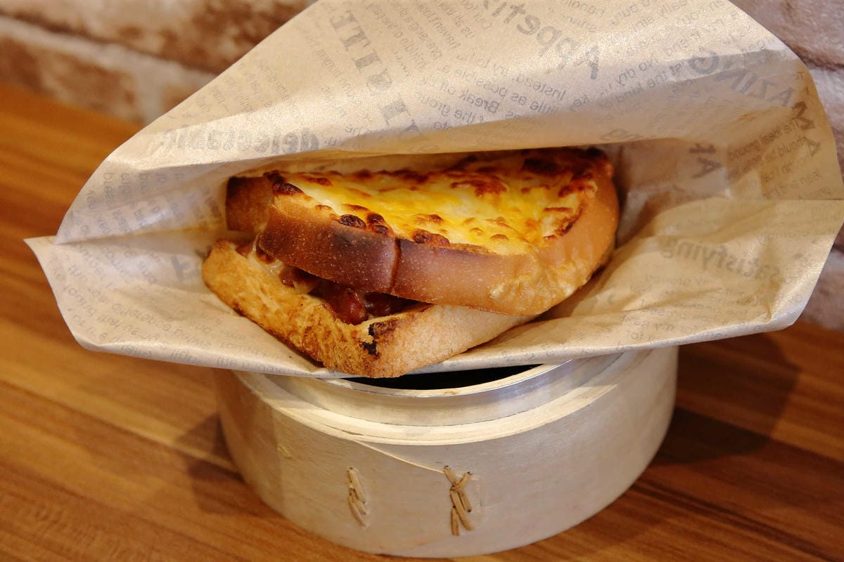 【食。台北】吃吐吧〜公館早午餐/窯烤土司。窯烤麵包香，麵包控不容錯過的好滋味！