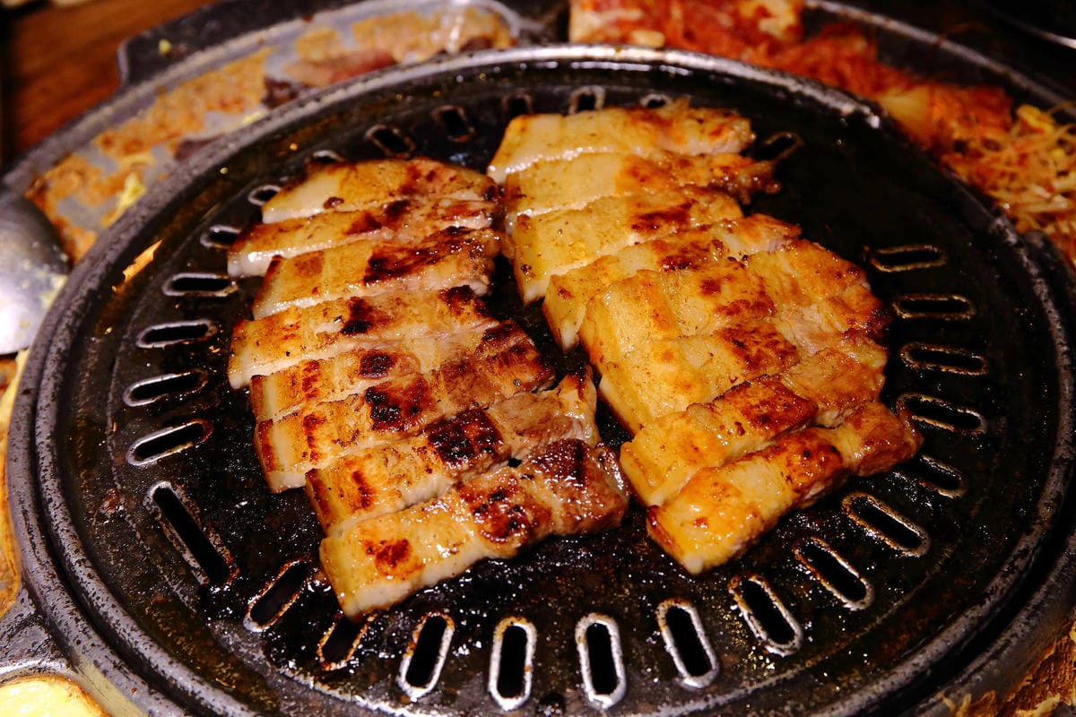 【食。桃園】韓大叔한국오빠正宗韓式烤肉專門店〜吃貨親古瞅過來！正宗道地韓式美味，‎ 高CP值，全程桌邊服務，讚！