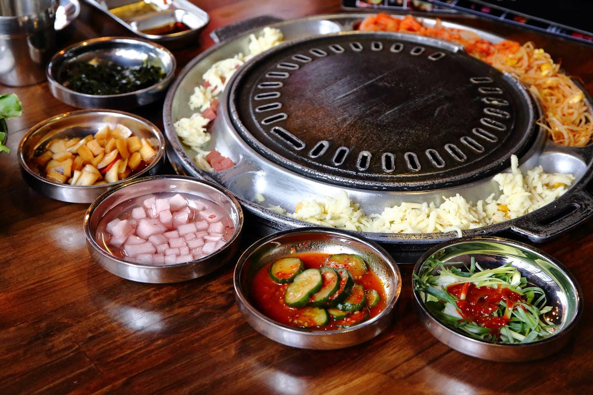 【食。桃園】韓大叔한국오빠正宗韓式烤肉專門店〜吃貨親古瞅過來！正宗道地韓式美味，‎ 高CP值，全程桌邊服務，讚！