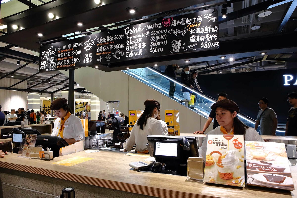 【食。中壢】大江購物中心地下遊逛街城〜6000坪全台唯一，本土、各國美食大車拼，吃喝玩樂一次搞定，9/6 正式試營運！