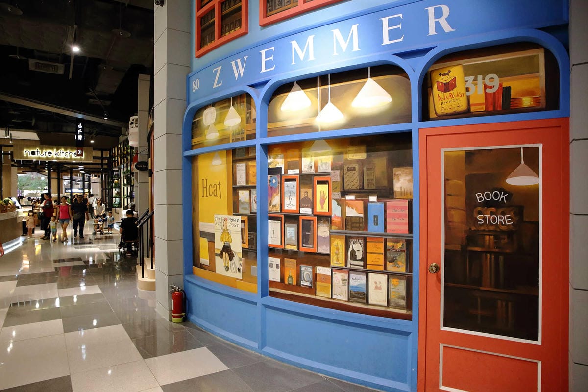 【食。中壢】大江購物中心地下遊逛街城〜6000坪全台唯一，本土、各國美食大車拼，吃喝玩樂一次搞定，9/6 正式試營運！