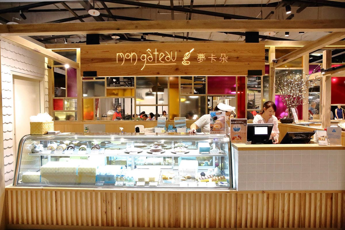 【食。中壢】大江購物中心地下遊逛街城〜6000坪全台唯一，本土、各國美食大車拼，吃喝玩樂一次搞定，9/6 正式試營運！