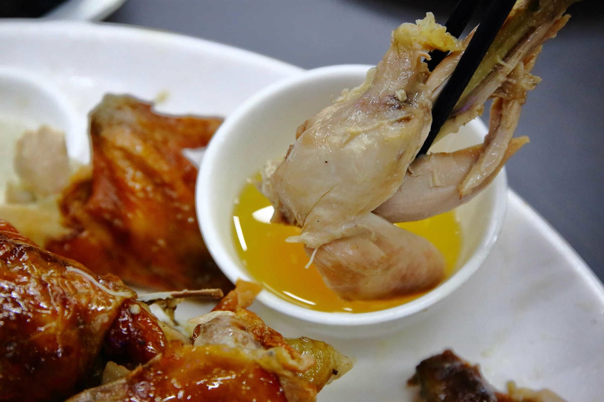 【食。桃園】甕霸王甕仔雞〜桃園現撈海鮮蒸氣塔。烤雞、海鮮與熱炒高貴不貴一次滿足全家大小的味蕾!(已歇業)