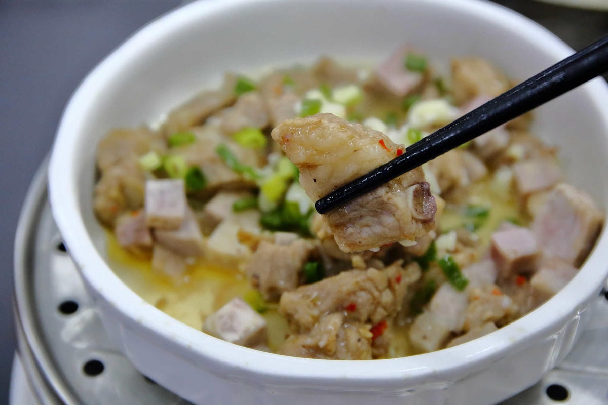 【食。桃園】甕霸王甕仔雞〜桃園現撈海鮮蒸氣塔。烤雞、海鮮與熱炒高貴不貴一次滿足全家大小的味蕾!(已歇業)