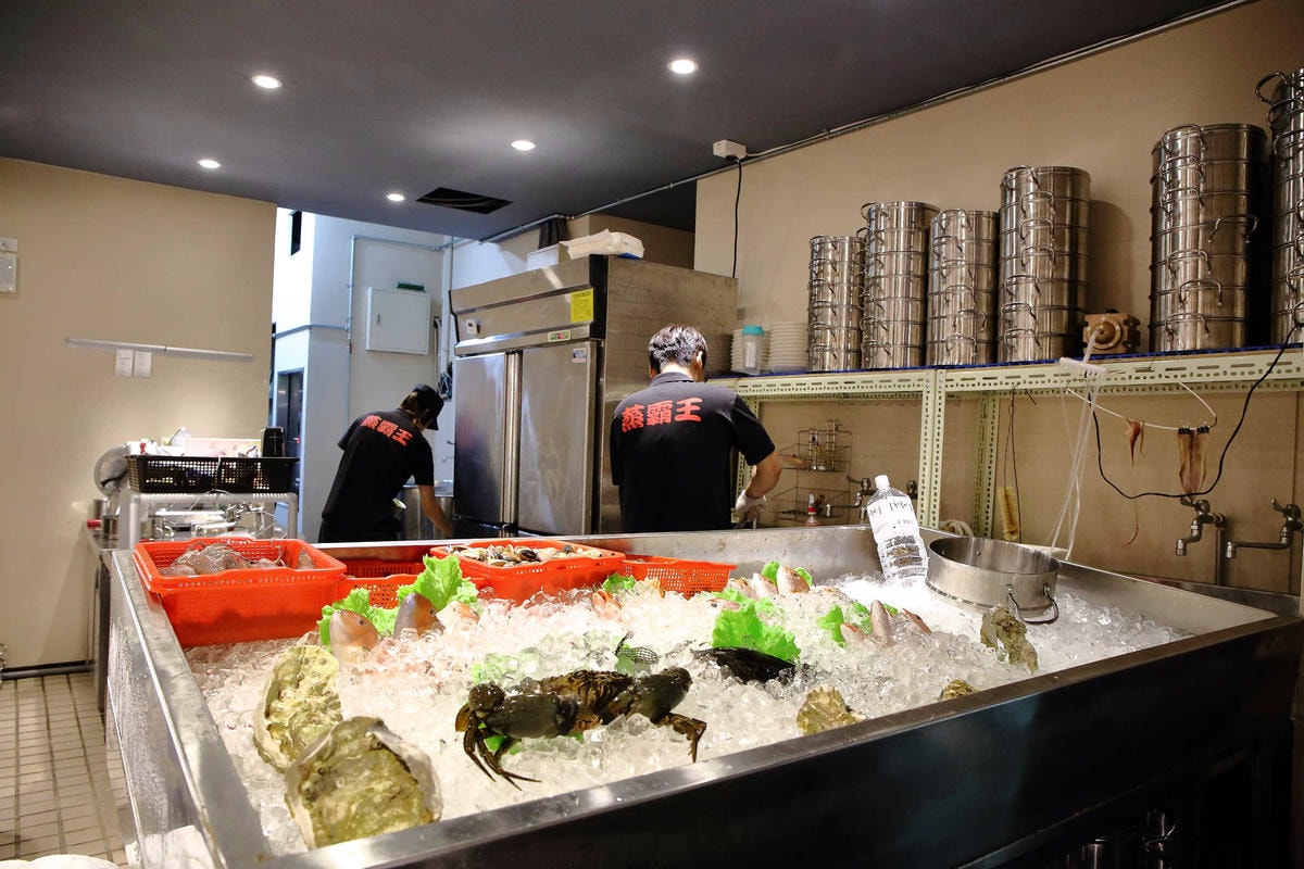 【食。板橋】蒸天下蒸氣火鍋〜夠『青』才敢大聲!「蒸」的料理,品嘗其最原始的美味!