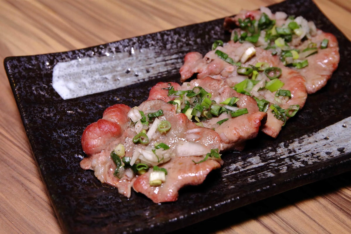 【食。桃園】覓燒肉2號旗艦店〜熱情的炭火燒肉新選擇,吃巧又吃飽!愛吃肉的別錯過!