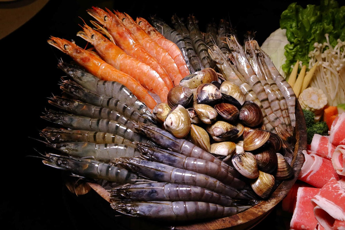 【食。台北】可利亞石頭火鍋〜松山區火鍋推薦。台灣老字號正統石頭火鍋,老店創意新風味,依舊令人懷念的滋味!