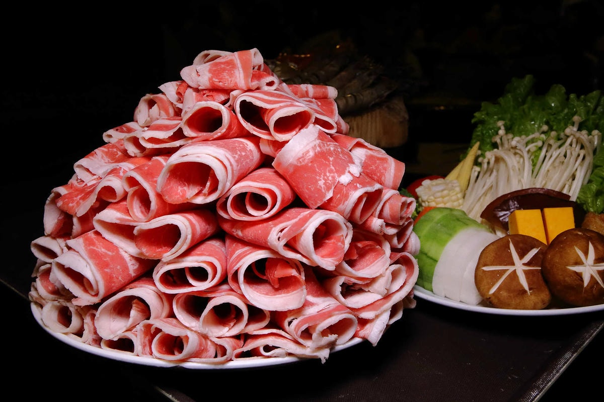 【食。台北】可利亞石頭火鍋〜松山區火鍋推薦。台灣老字號正統石頭火鍋,老店創意新風味,依舊令人懷念的滋味!