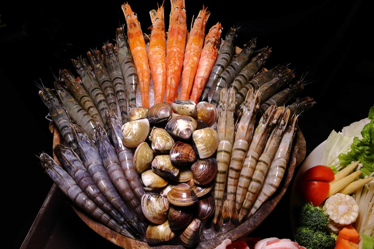 【食。台北】可利亞石頭火鍋〜松山區火鍋推薦。台灣老字號正統石頭火鍋,老店創意新風味,依舊令人懷念的滋味!