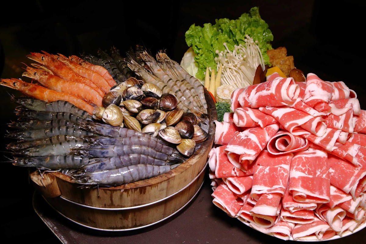 【食。台北】可利亞石頭火鍋〜松山區火鍋推薦。台灣老字號正統石頭火鍋,老店創意新風味,依舊令人懷念的滋味!