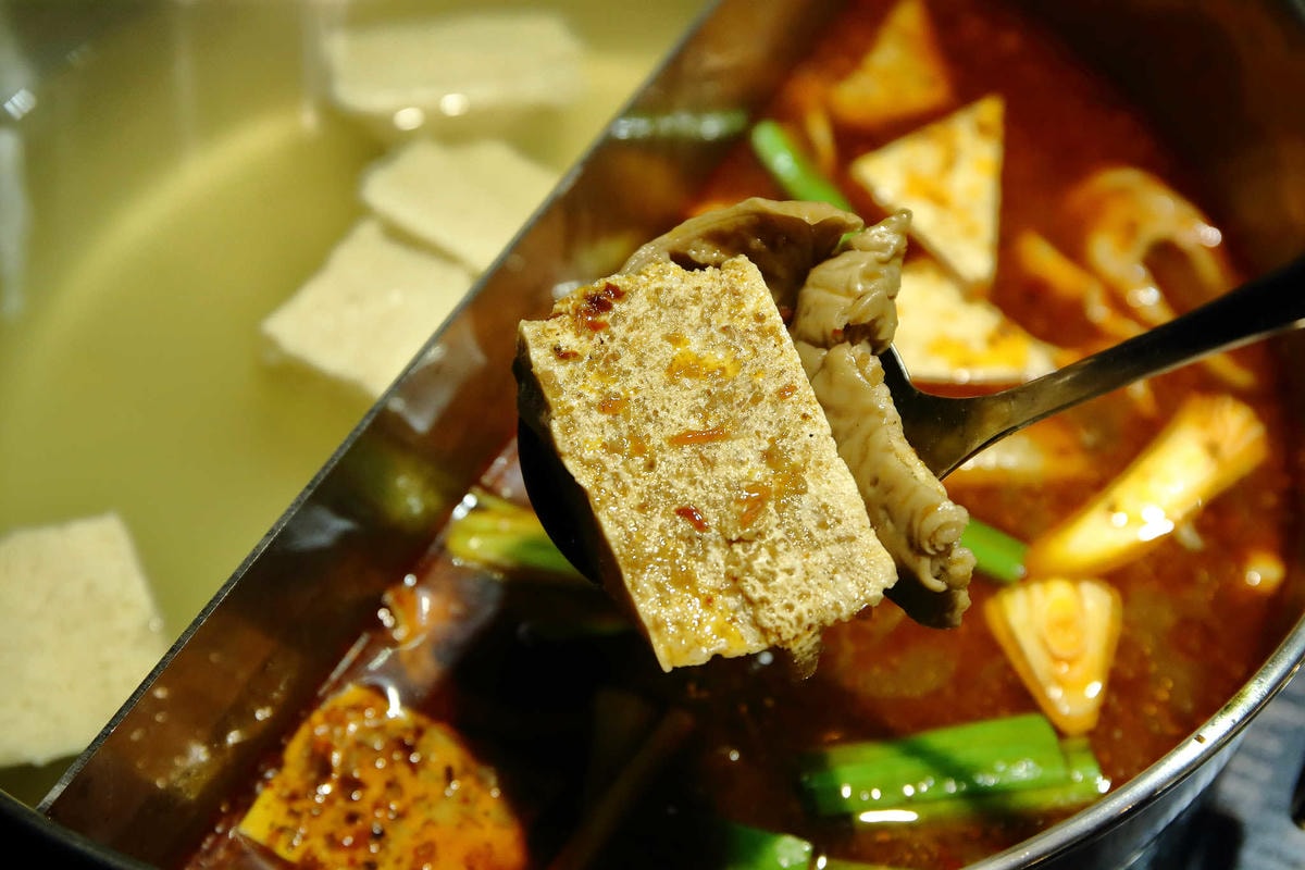 【食。台北】藍寶寶麻辣火鍋〜人氣麻辣火鍋店來襲!麻。油。鮮。香,口水爆表!