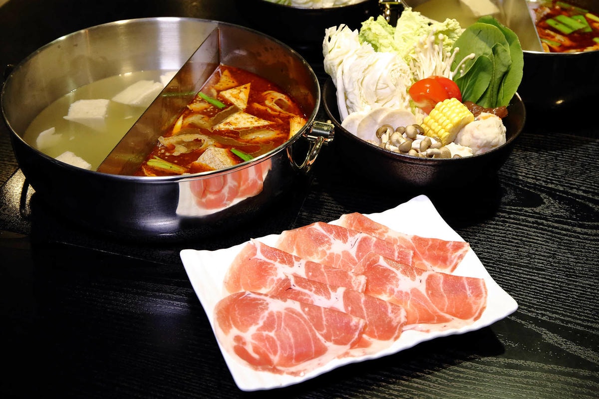 【食。台北】藍寶寶麻辣火鍋〜人氣麻辣火鍋店來襲!麻。油。鮮。香,口水爆表!