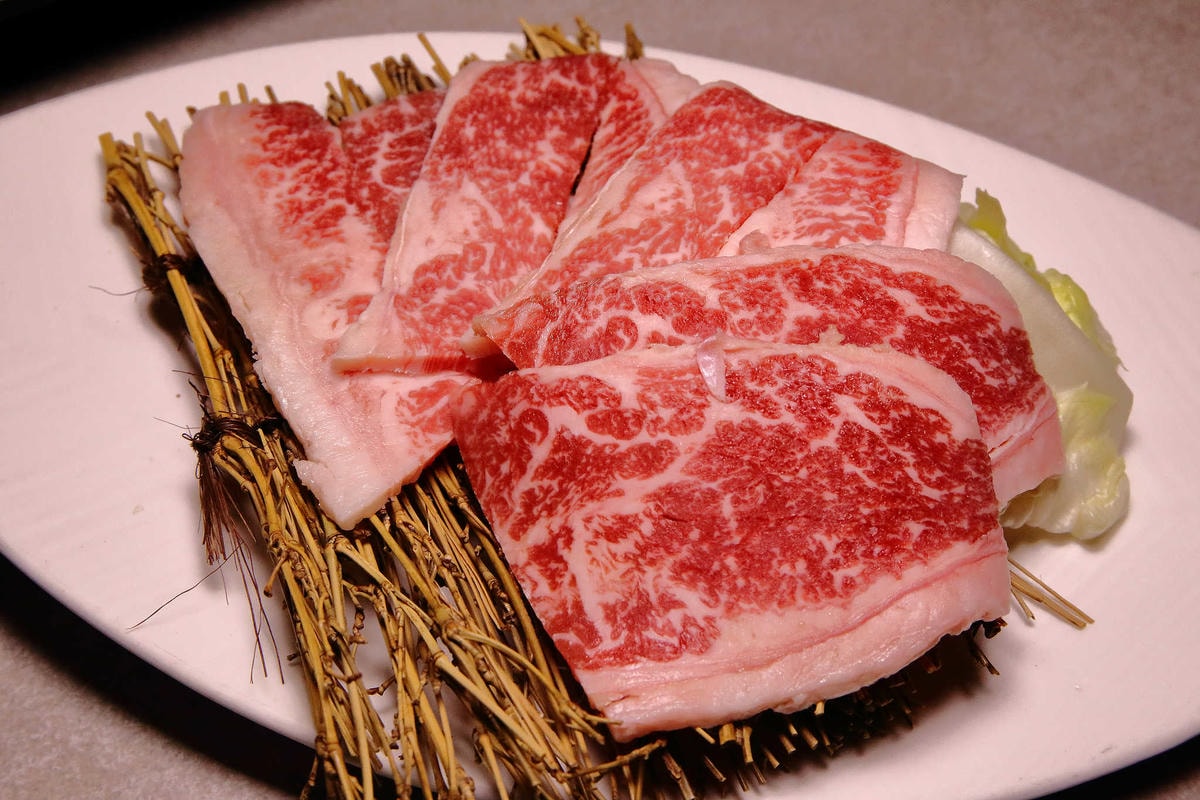 【食。台北】火之舞蓁品燒 和牛放題〜東區燒烤吃到飽。就是要大口吃肉其餘免談!肉食主義者必訪餐廳!