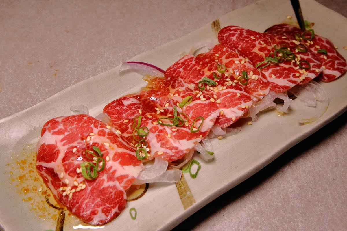 【食。台北】火之舞蓁品燒 和牛放題〜東區燒烤吃到飽。就是要大口吃肉其餘免談!肉食主義者必訪餐廳!