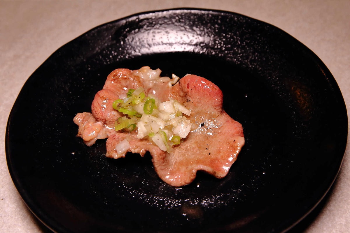 【食。台北】火之舞蓁品燒 和牛放題〜東區燒烤吃到飽。就是要大口吃肉其餘免談!肉食主義者必訪餐廳!