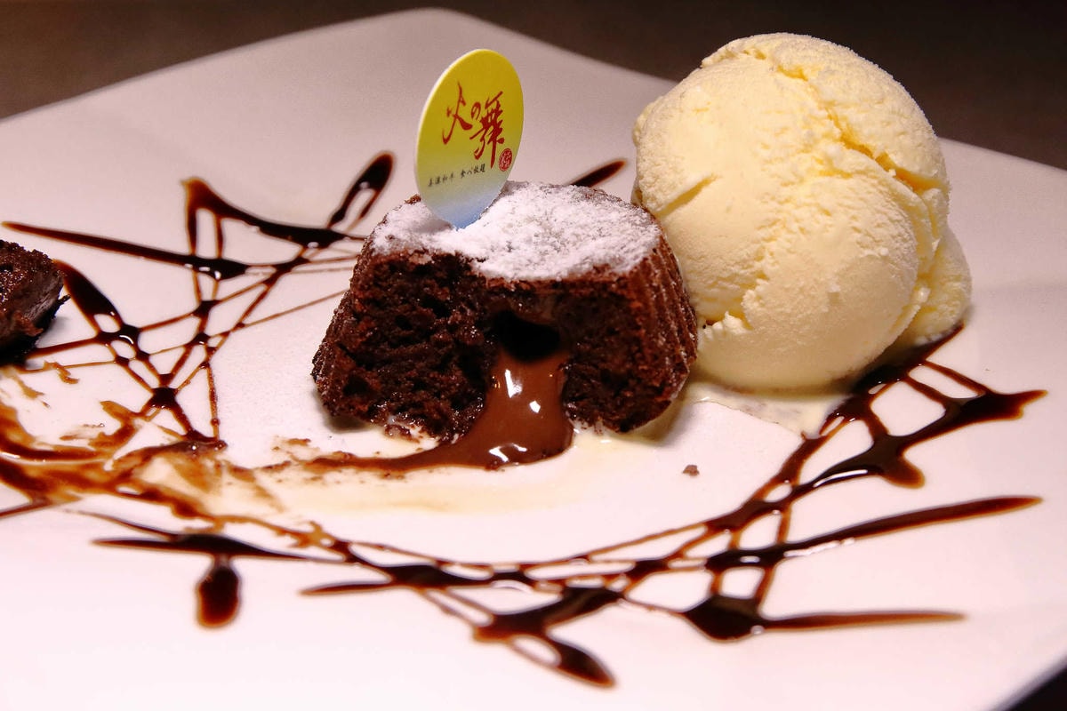 【食。台北】火之舞蓁品燒 和牛放題〜東區燒烤吃到飽。就是要大口吃肉其餘免談!肉食主義者必訪餐廳!