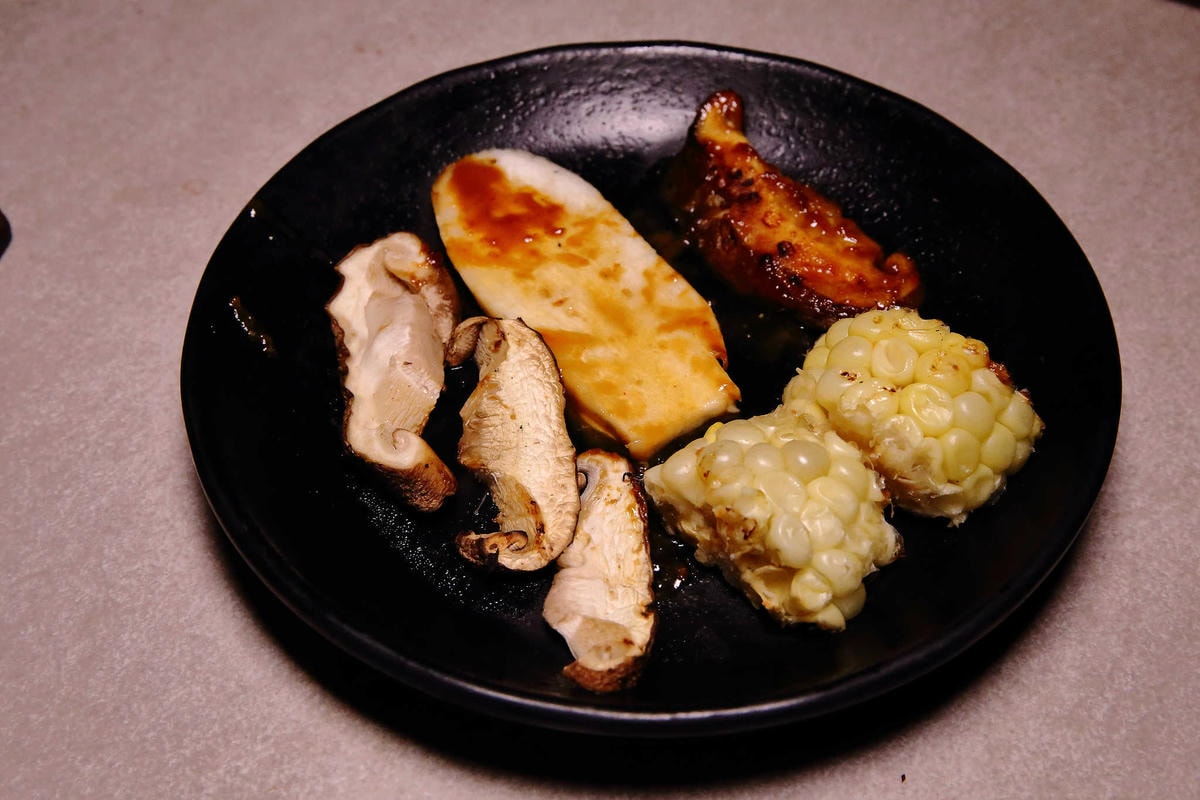 【食。台北】火之舞蓁品燒 和牛放題〜東區燒烤吃到飽。就是要大口吃肉其餘免談!肉食主義者必訪餐廳!